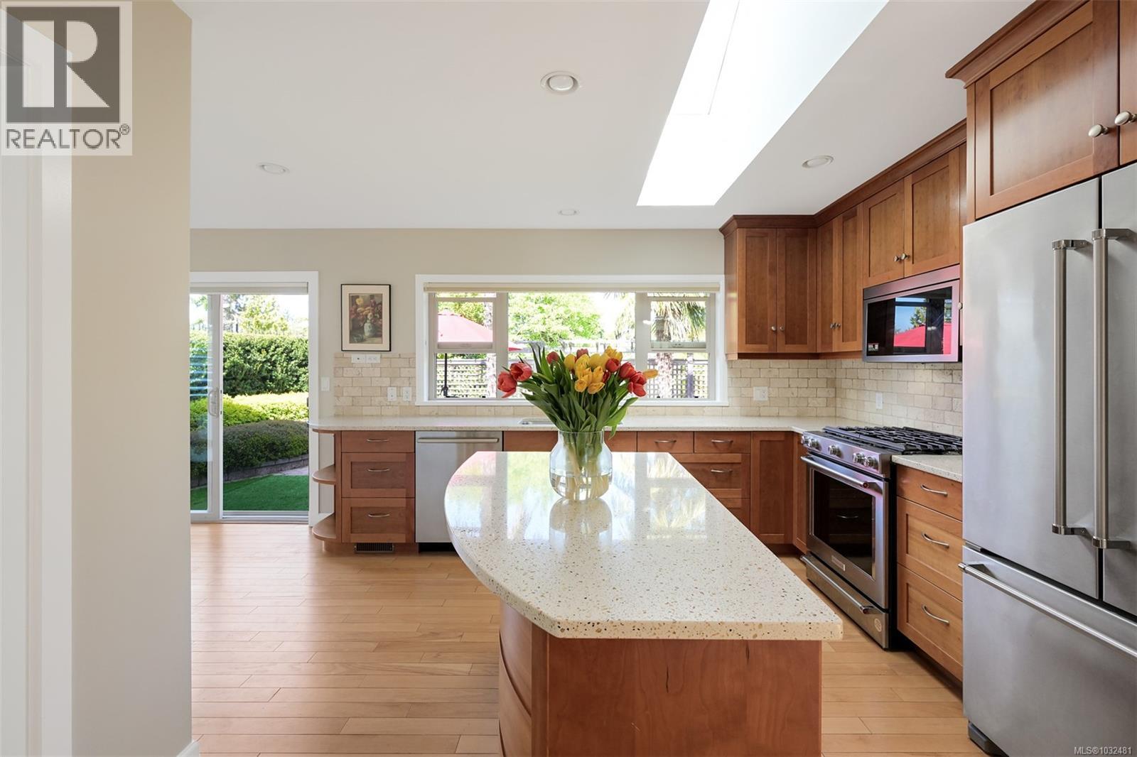  2770 Arbutus Road, Saanich