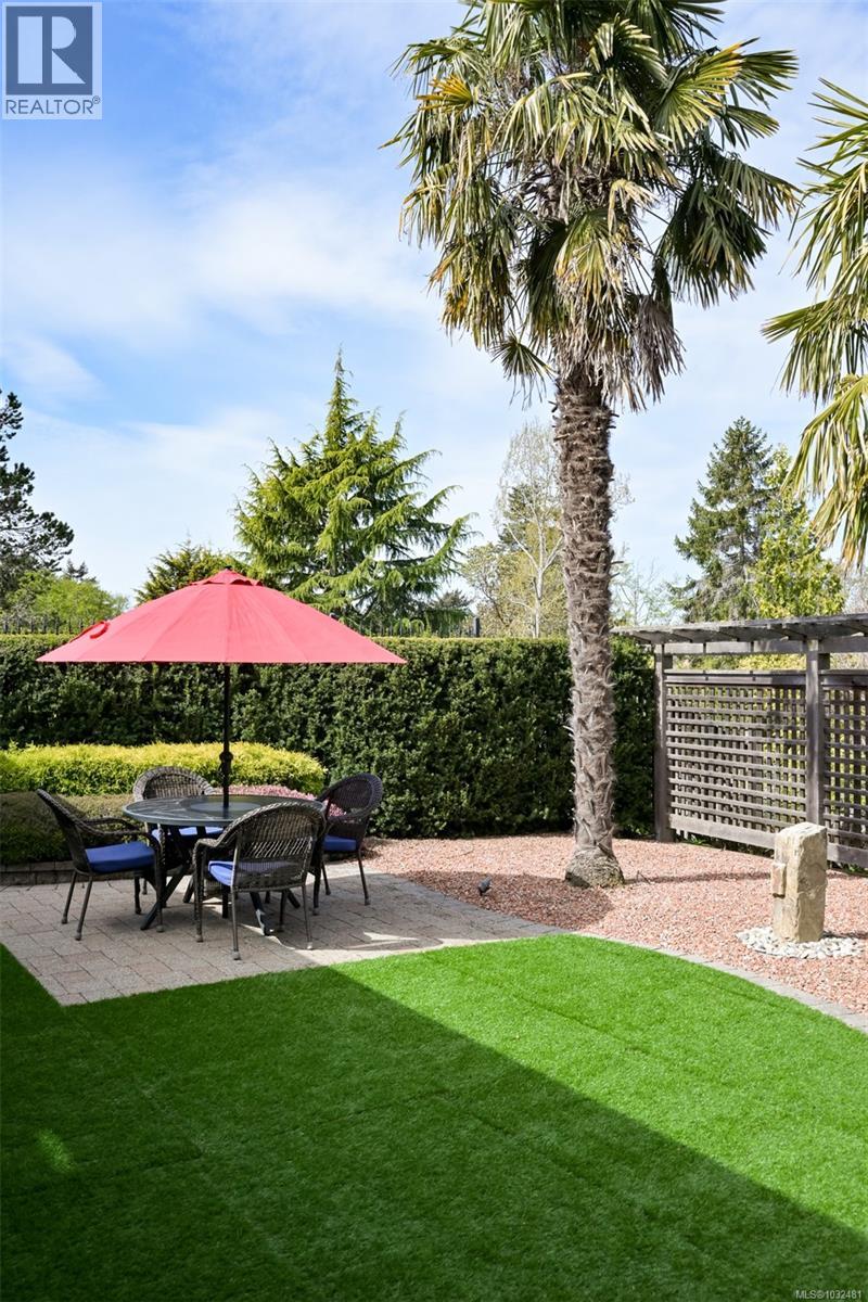  2770 Arbutus Road, Saanich