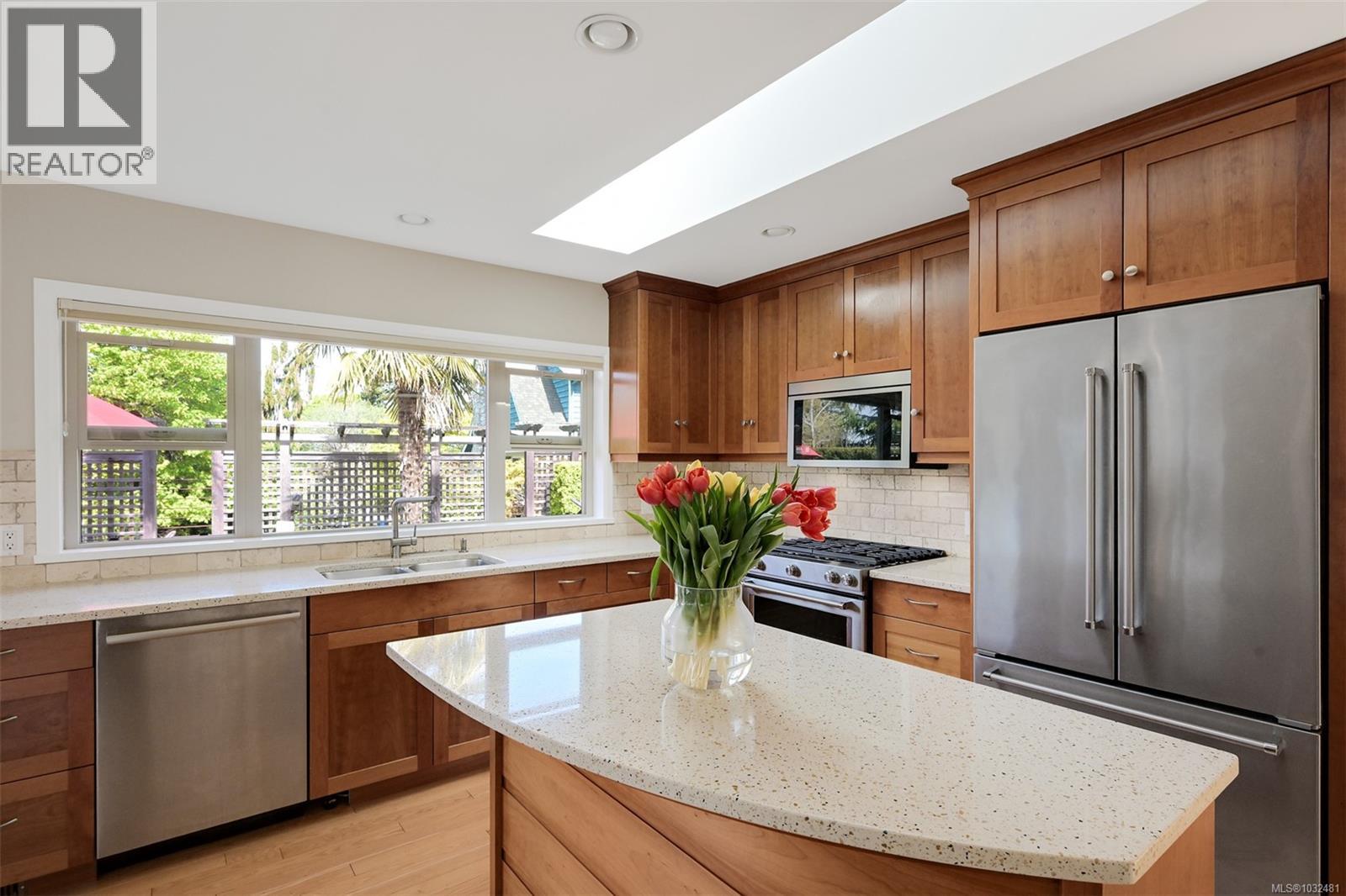  2770 Arbutus Road, Saanich