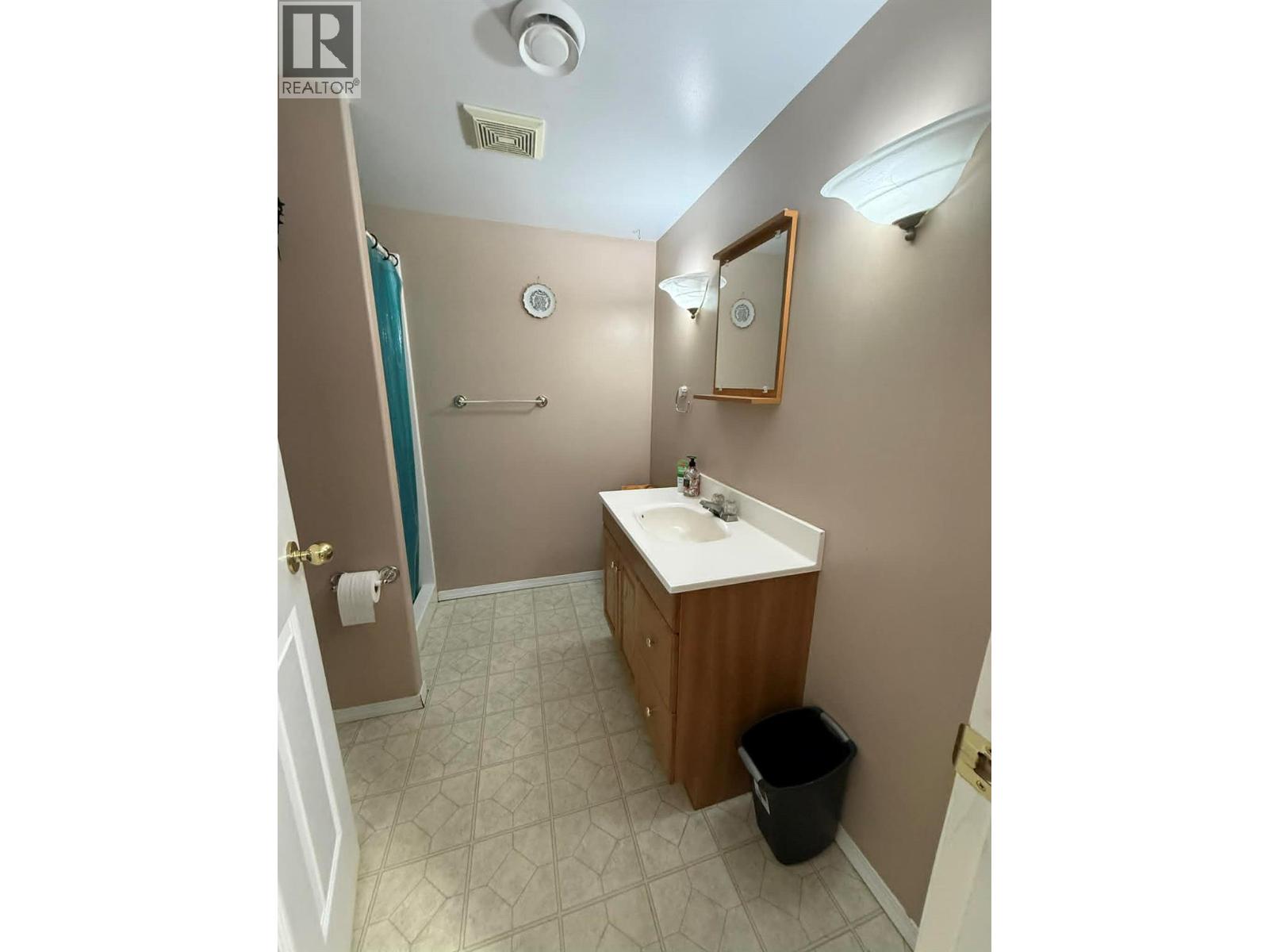 3320 14th Avenue - 22