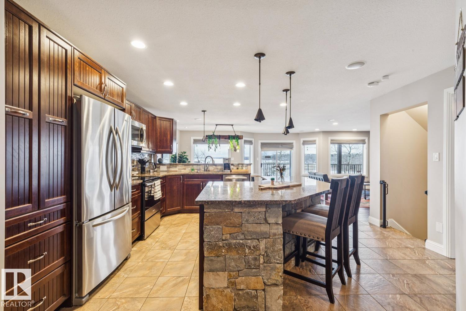 14 Spruce RD - 11
