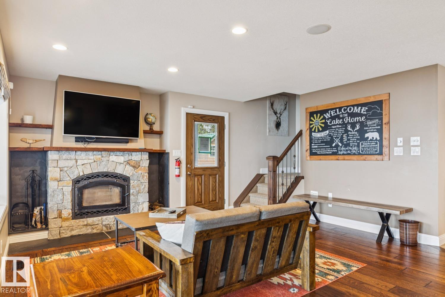 14 Spruce RD - 19