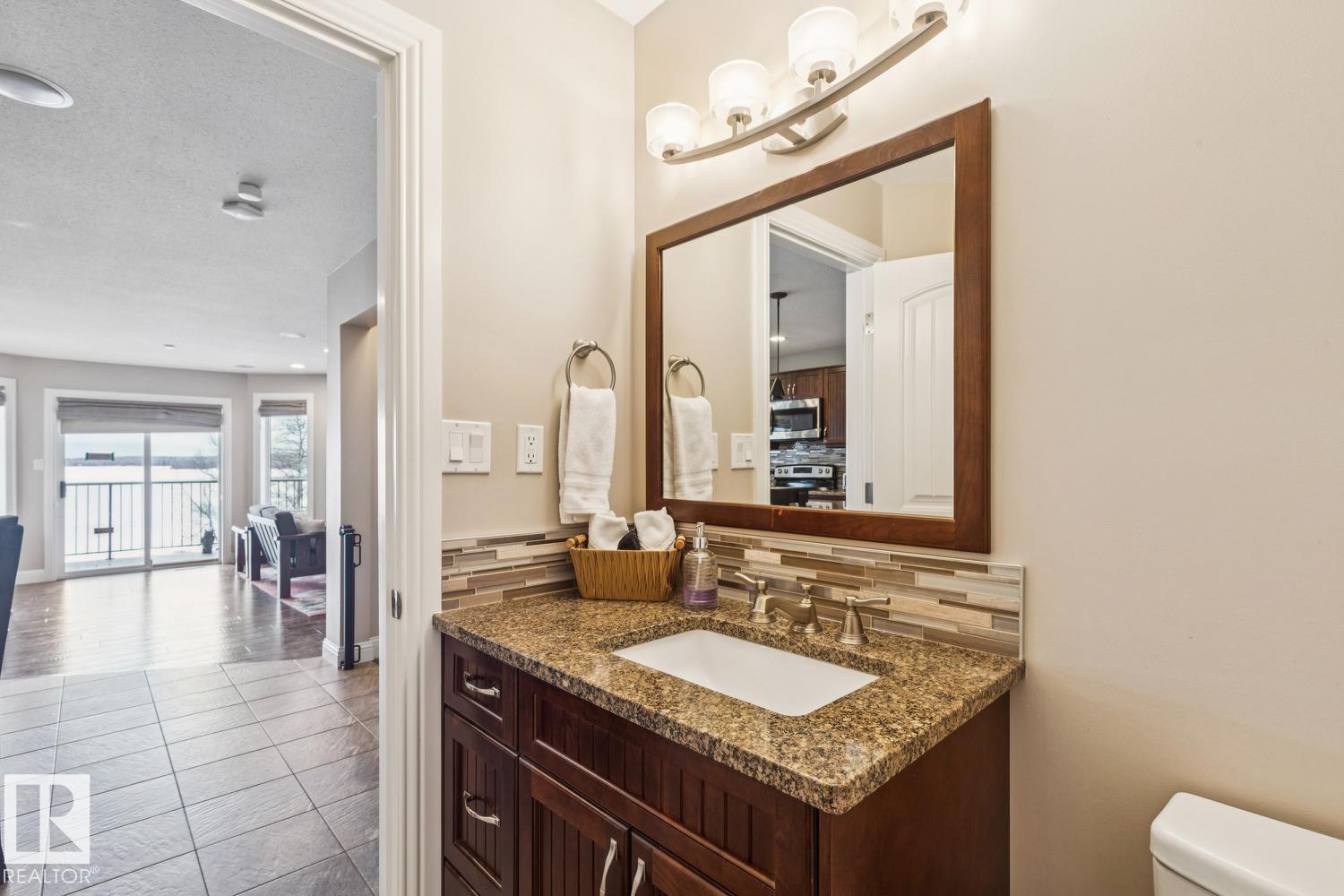 14 Spruce RD - 25