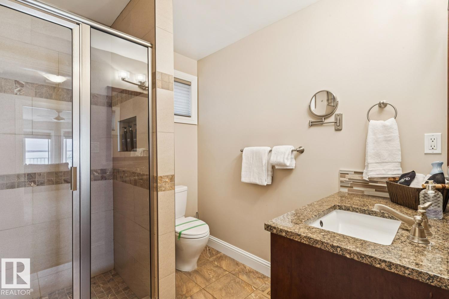 14 Spruce RD - 28