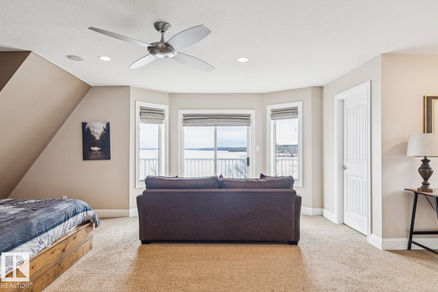 14 Spruce RD - 33