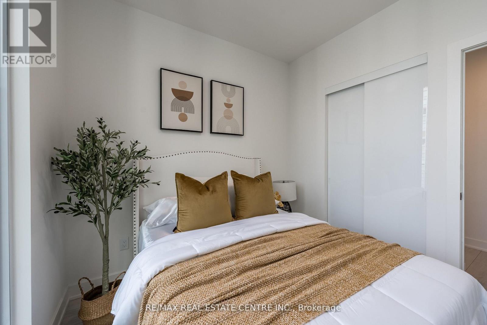 #3504 15 MERCER STREET - 28