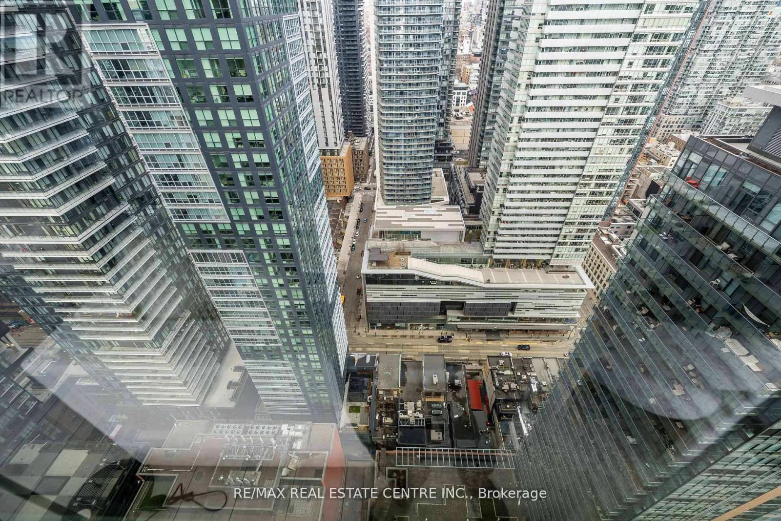 #3504 15 MERCER STREET - 37
