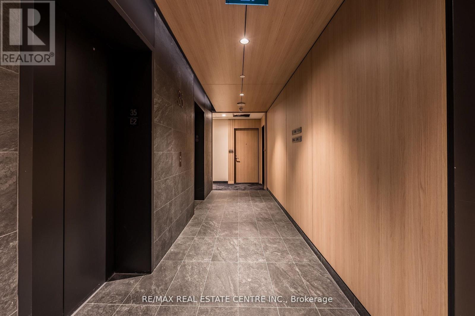 #3504 15 MERCER STREET - 4
