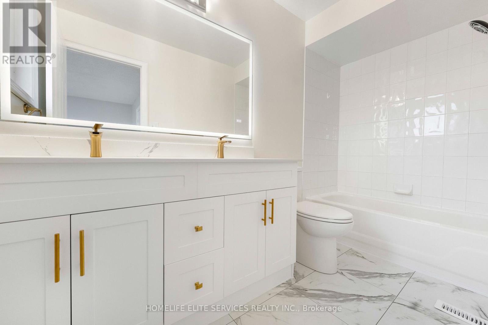 7 LENTHALL AVENUE - 20