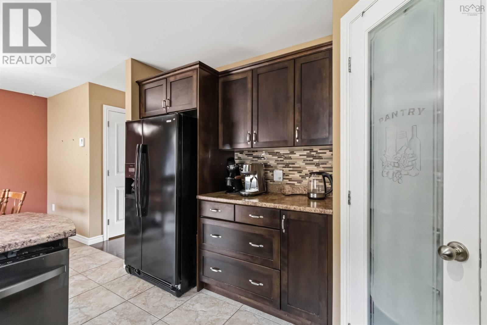 Property 23 of 50 of 33 Riverwood Drive