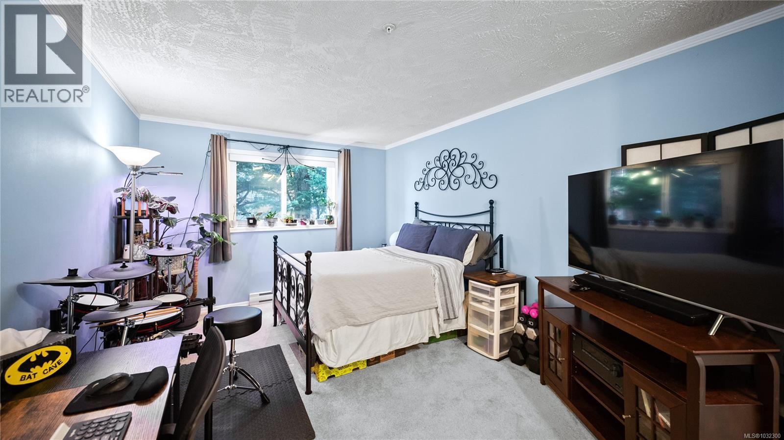 204 1361 Hillside Avenue, Victoria