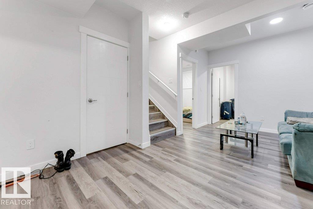 3521 5A AV SW - 33