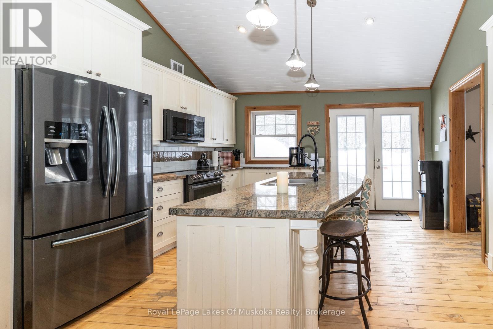 1039 FALKENBURG ROAD - 18