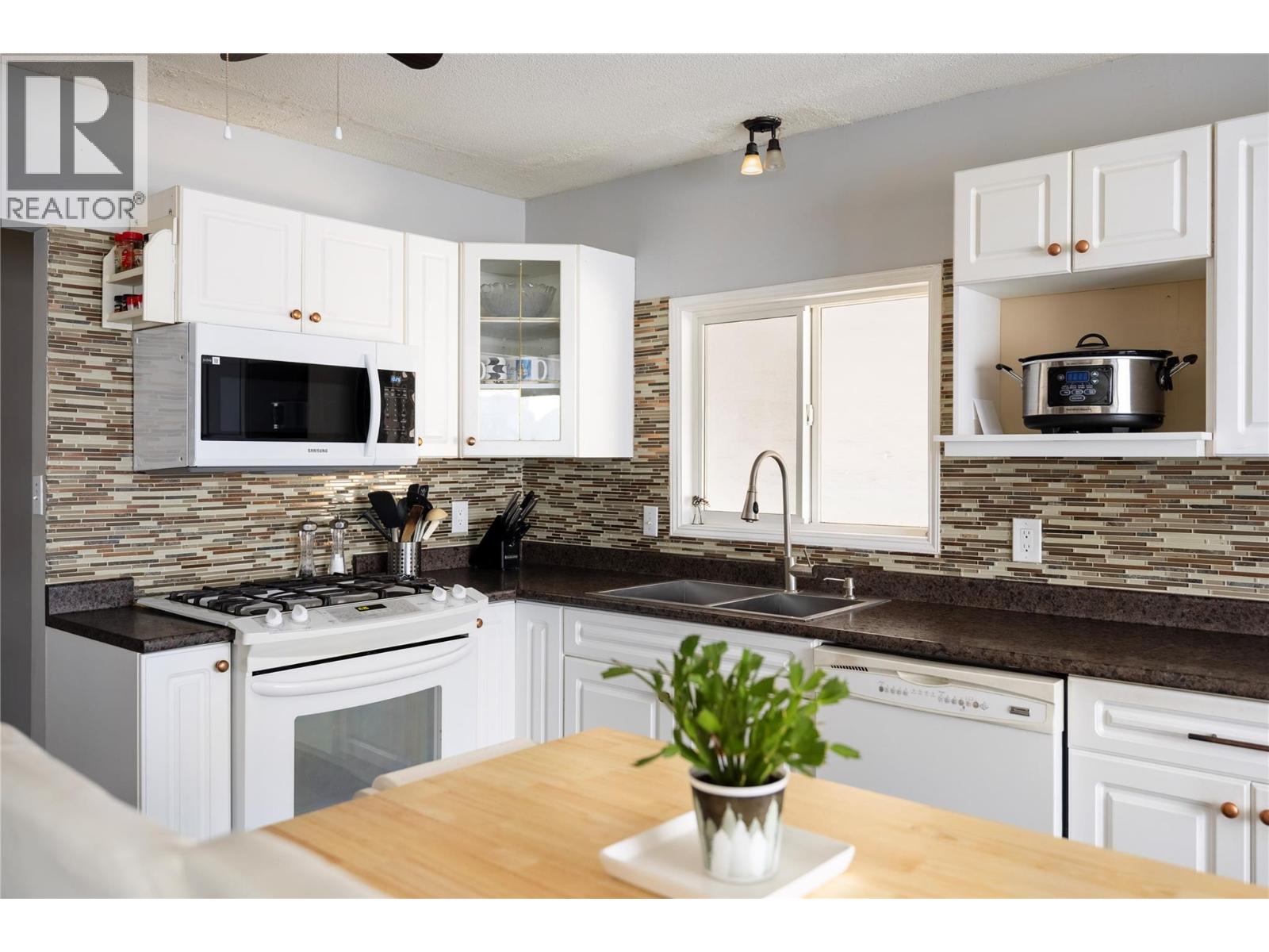 3700 24 Avenue, Vernon