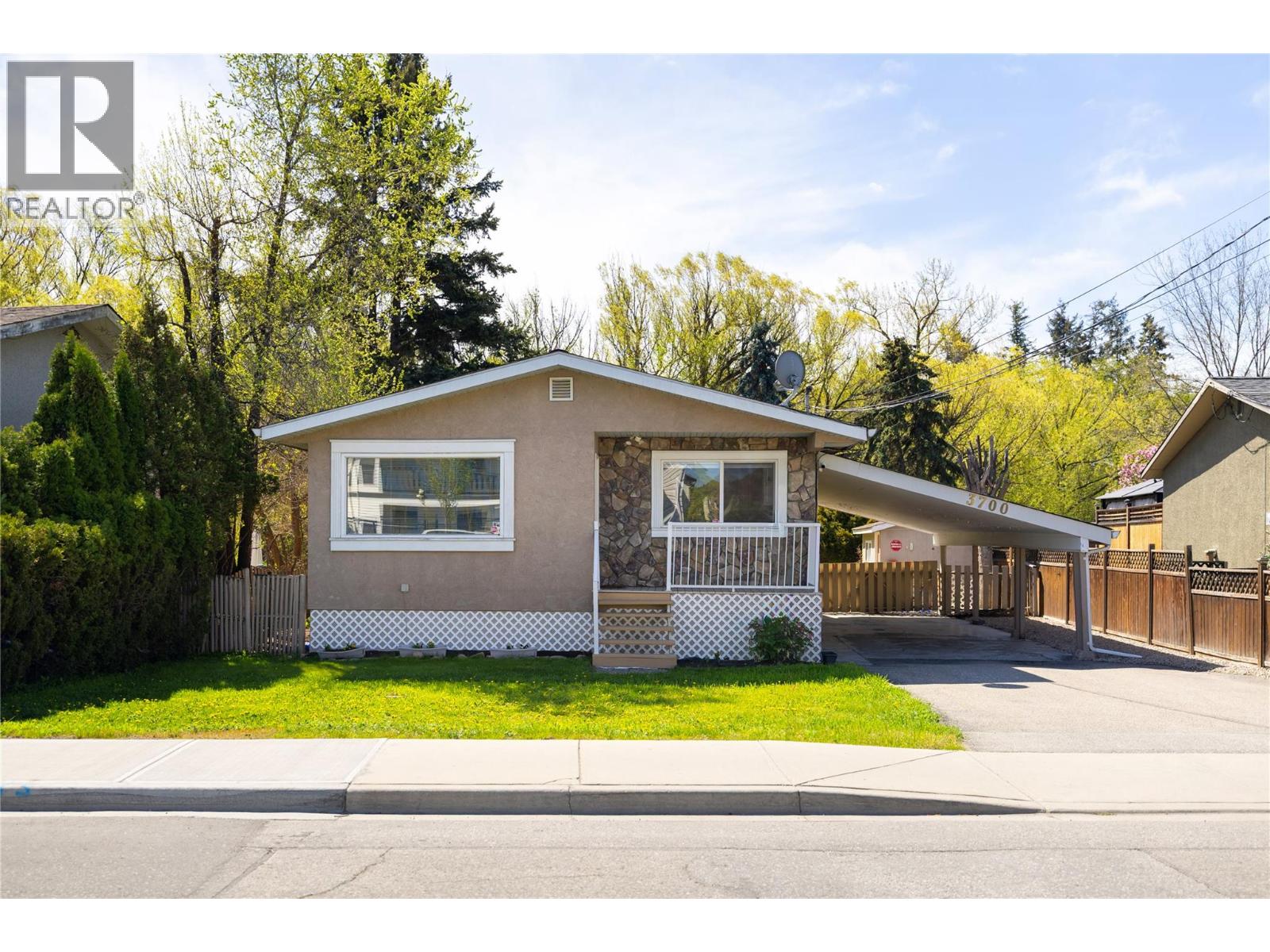 3700 24 Avenue, Vernon