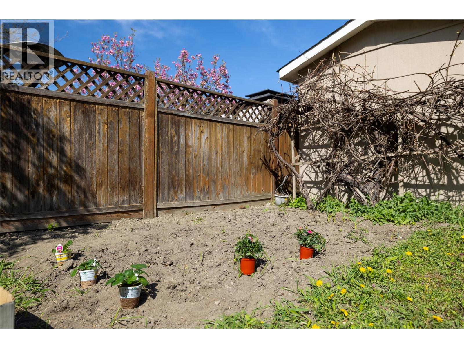 3700 24 Avenue, Vernon