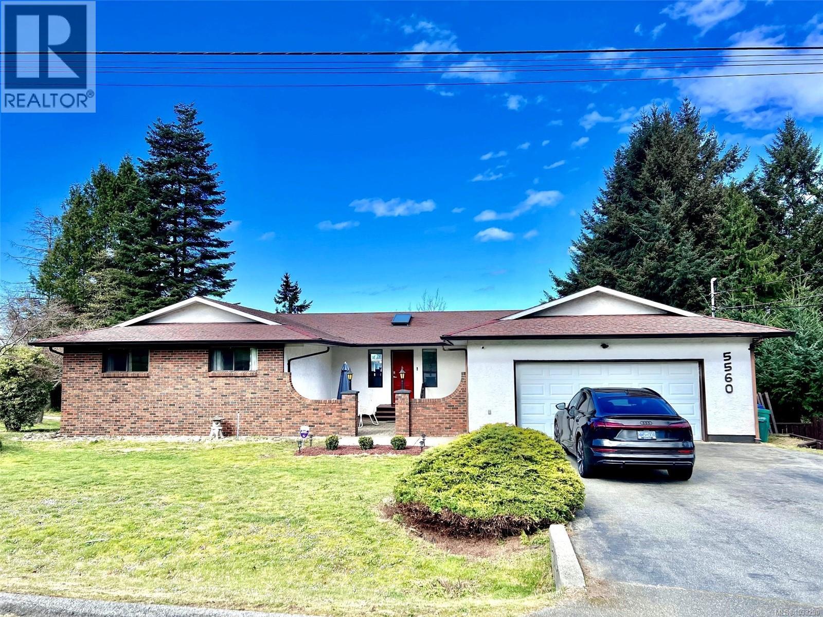 5560 Oceanview Terr - 1
