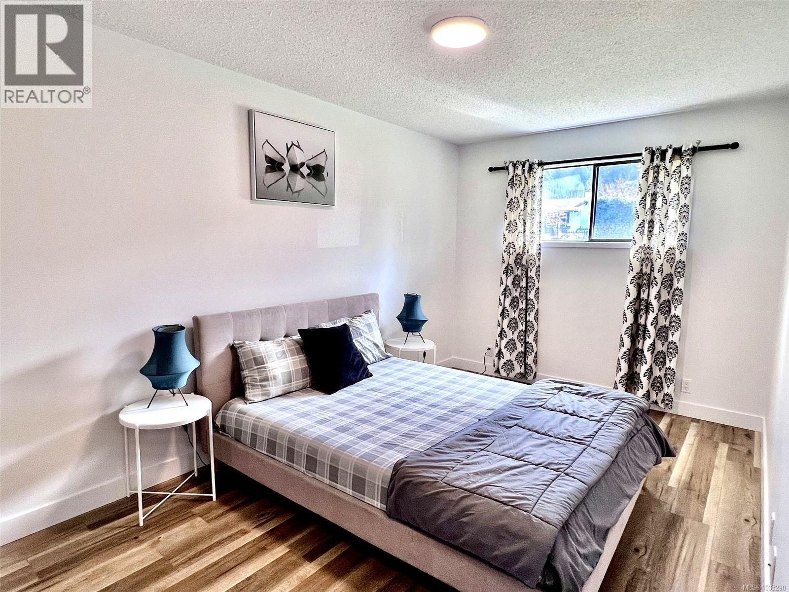 5560 Oceanview Terr - 22