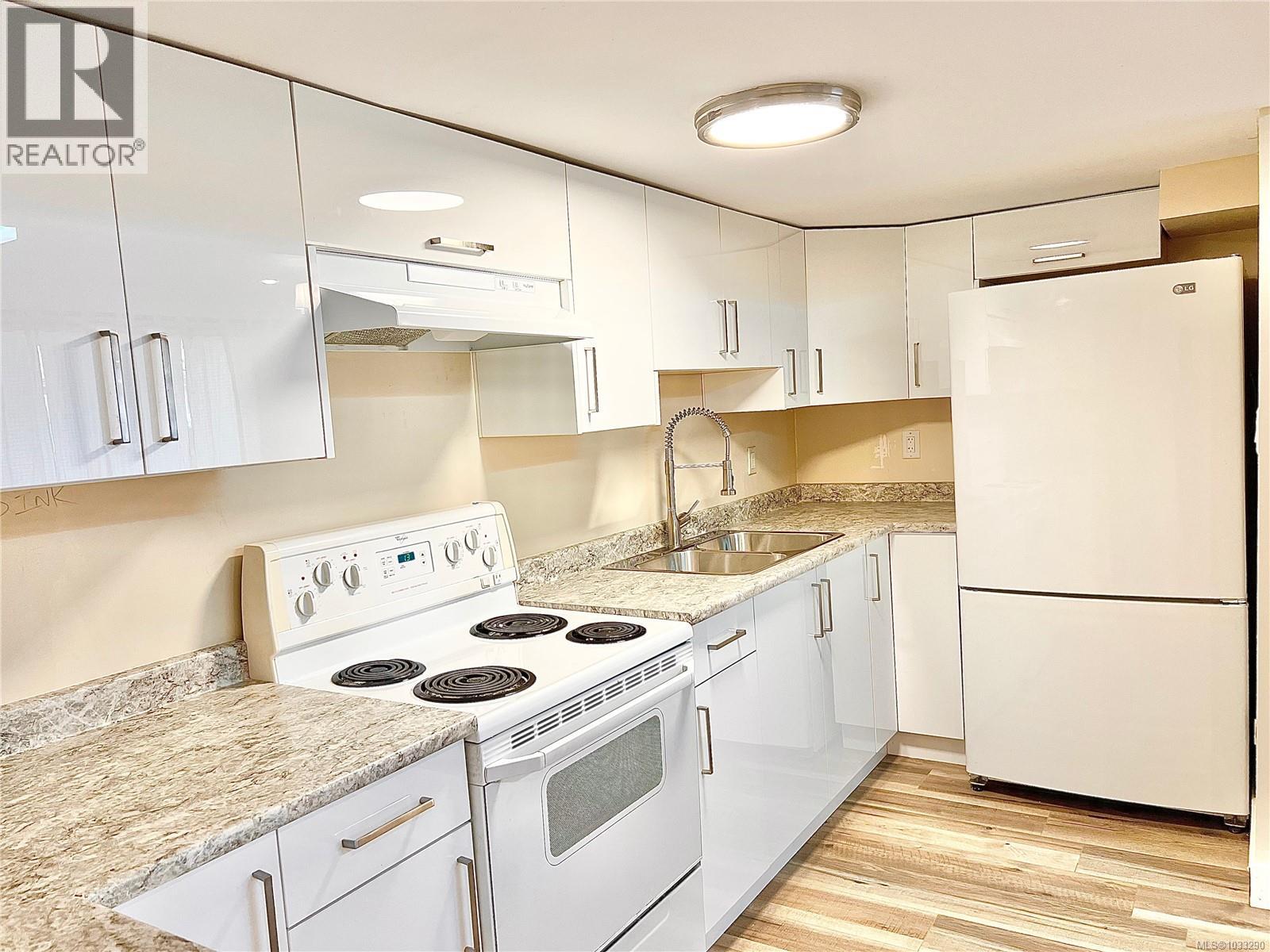 5560 Oceanview Terr - 34