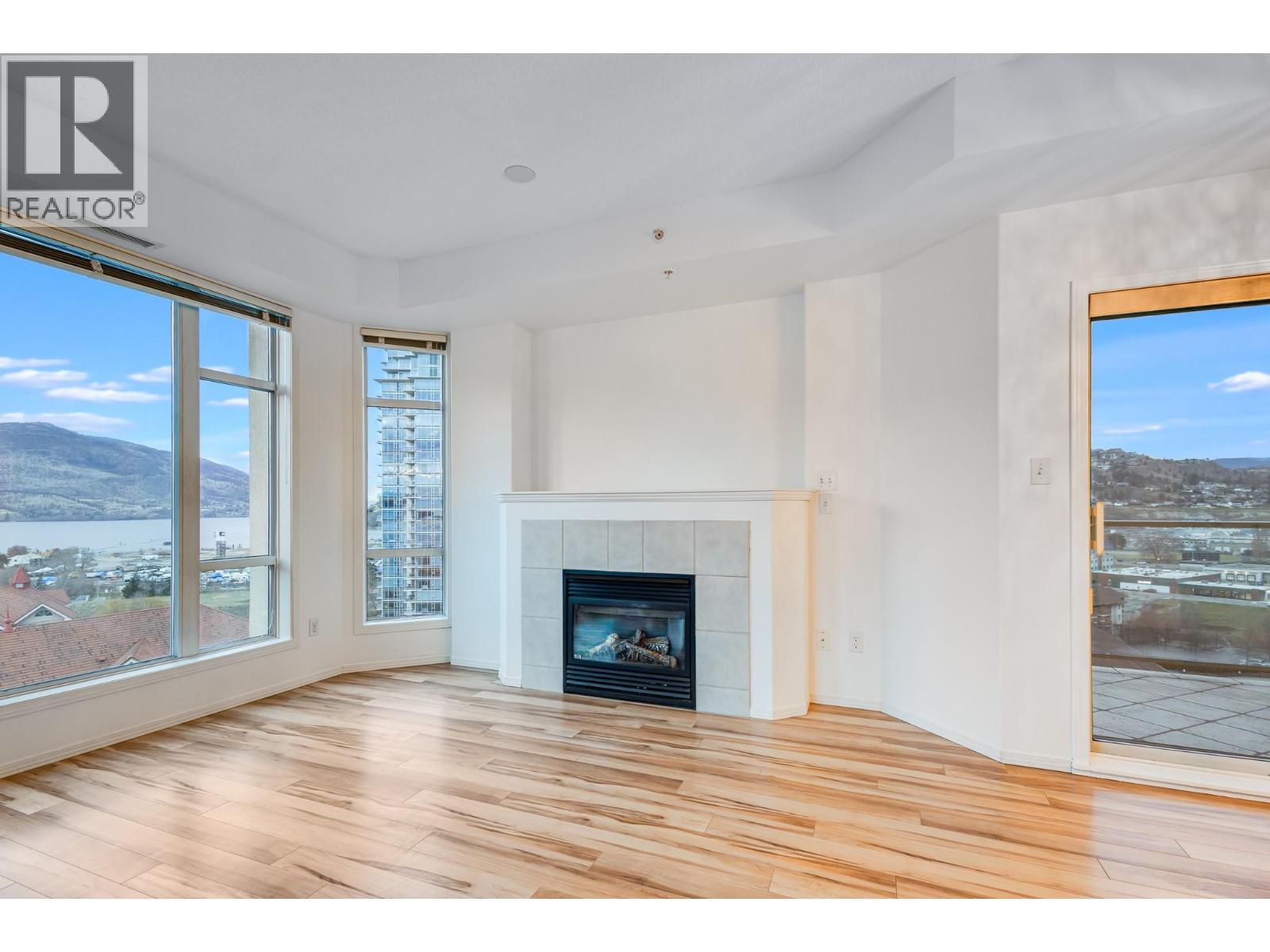 1128 Sunset Drive Unit# 1305, Kelowna