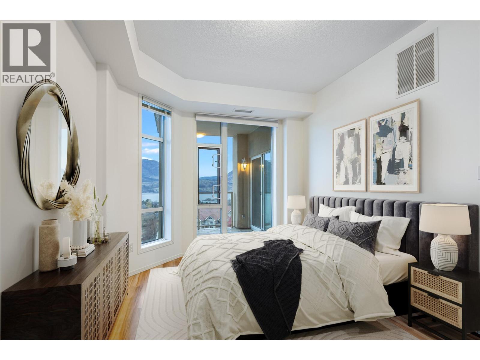 1128 Sunset Drive Unit# 1305, Kelowna