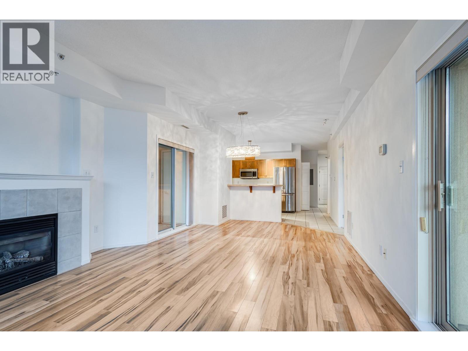 1128 Sunset Drive Unit# 1305, Kelowna