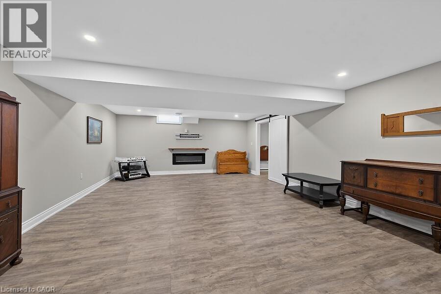 19 LAMPMAN Drive — photo 23