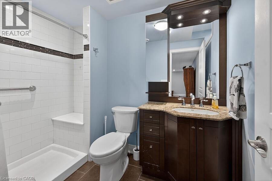 19 LAMPMAN Drive — photo 27