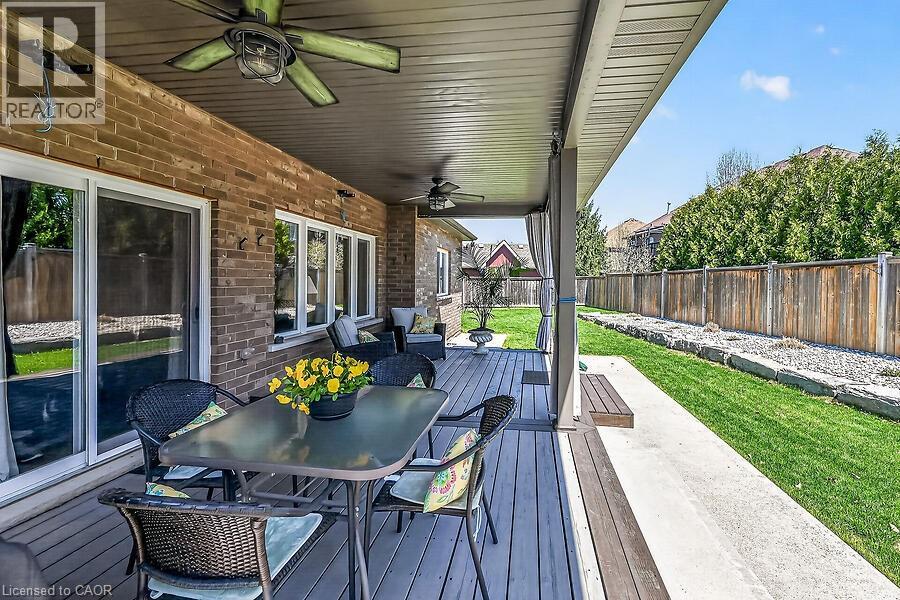 19 LAMPMAN Drive — photo 40