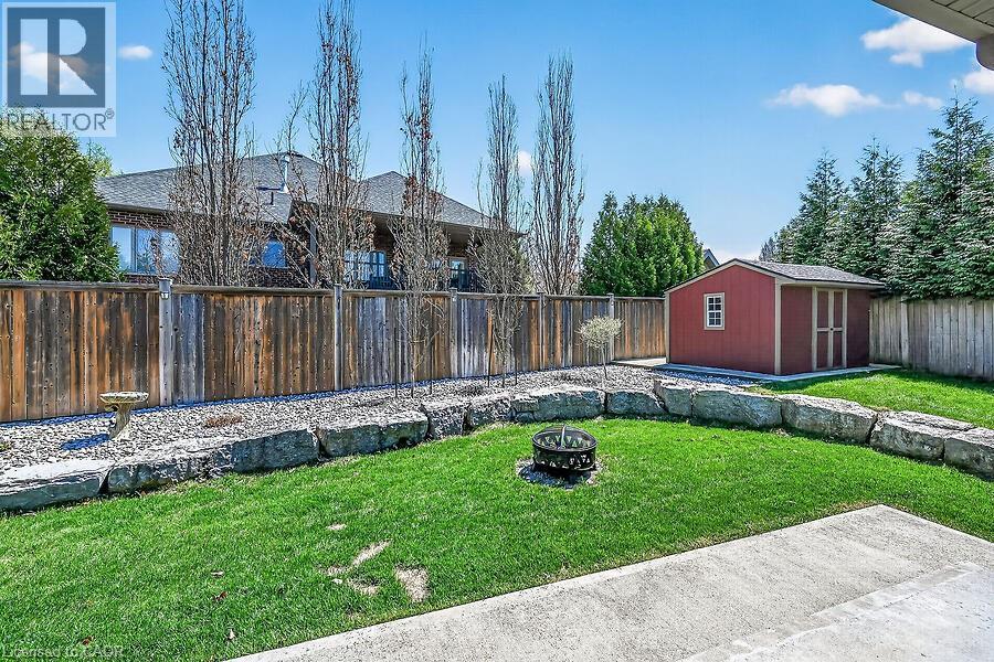 19 LAMPMAN Drive - 41