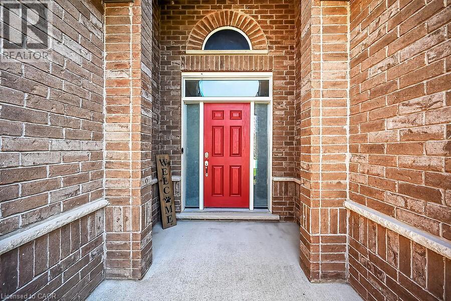 19 LAMPMAN Drive — photo 42
