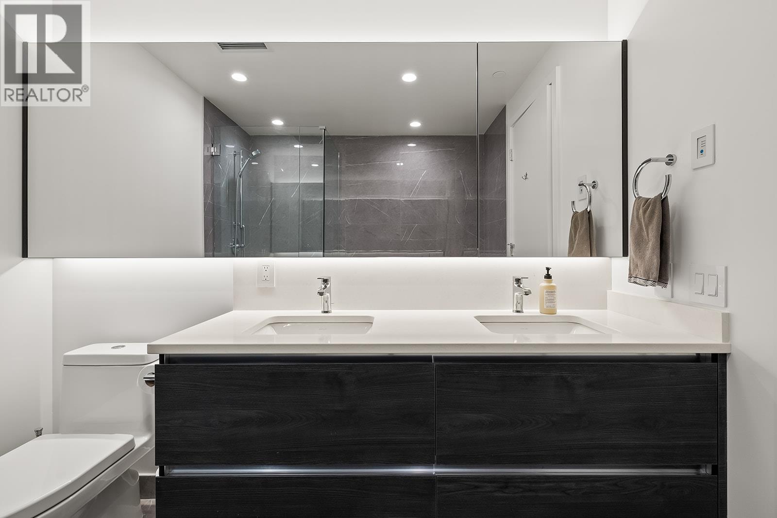 238 Leon Avenue Unit# 2007, Kelowna