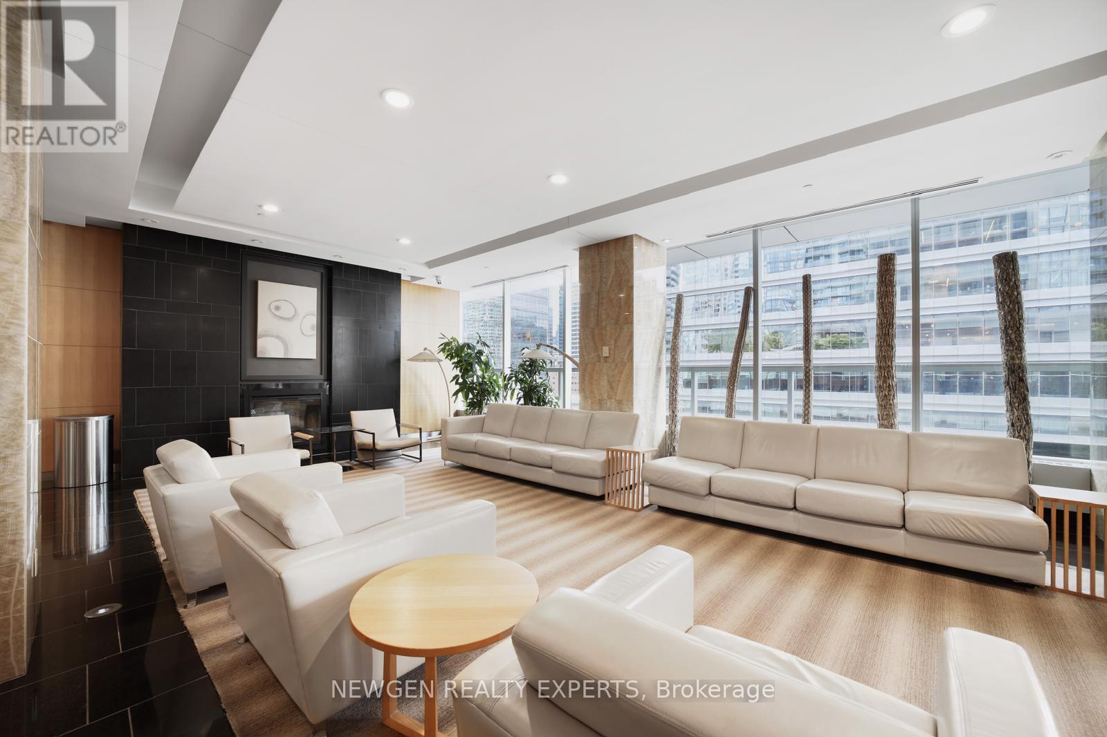 #1506 55 BREMNER BOULEVARD - 14
