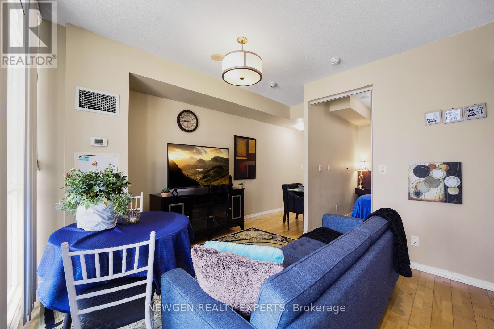 #1506 55 BREMNER BOULEVARD - 21