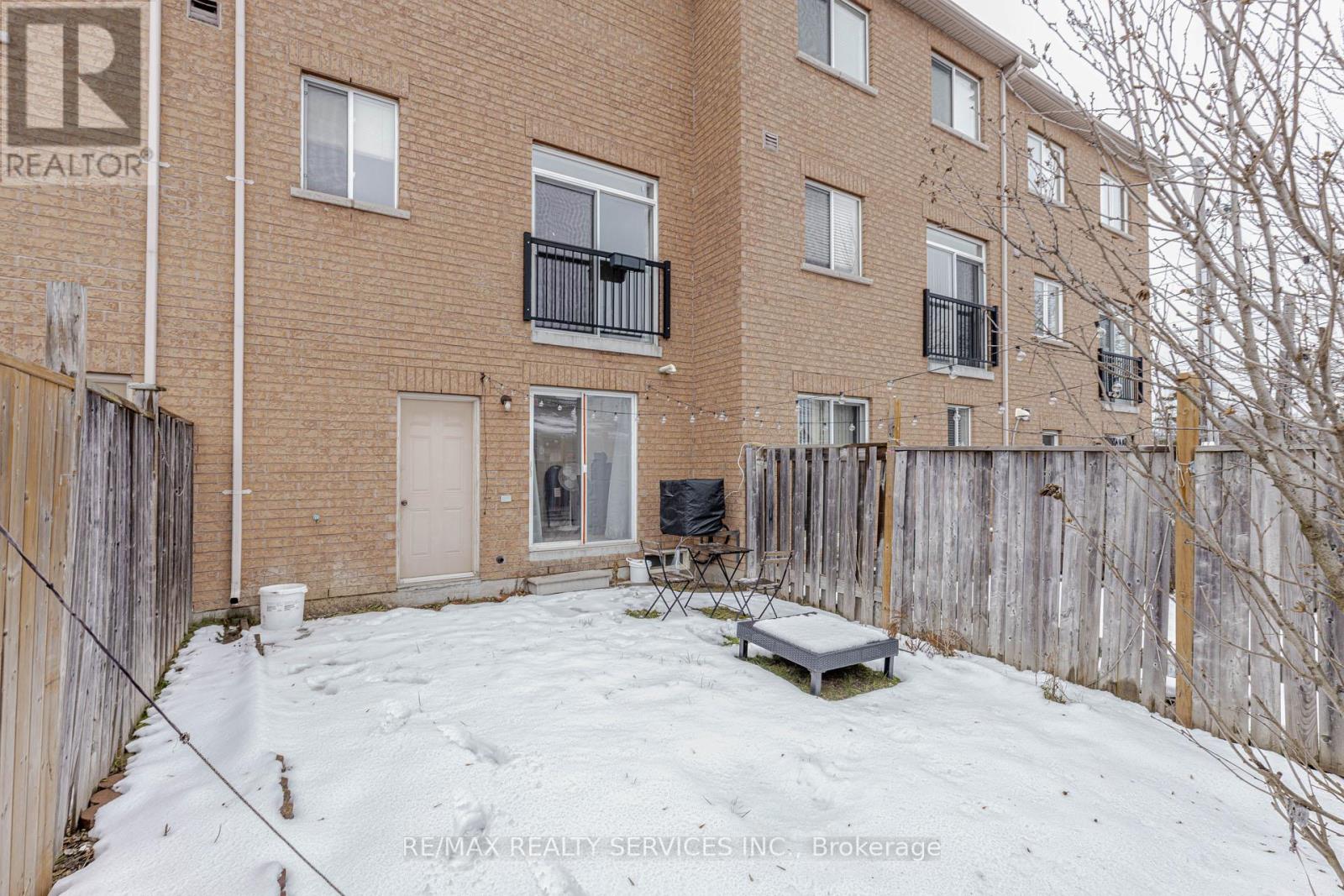 47 CURRAN HALL CRESCENT - 24