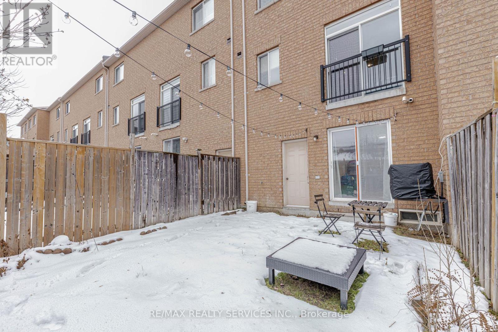 47 CURRAN HALL CRESCENT - 25