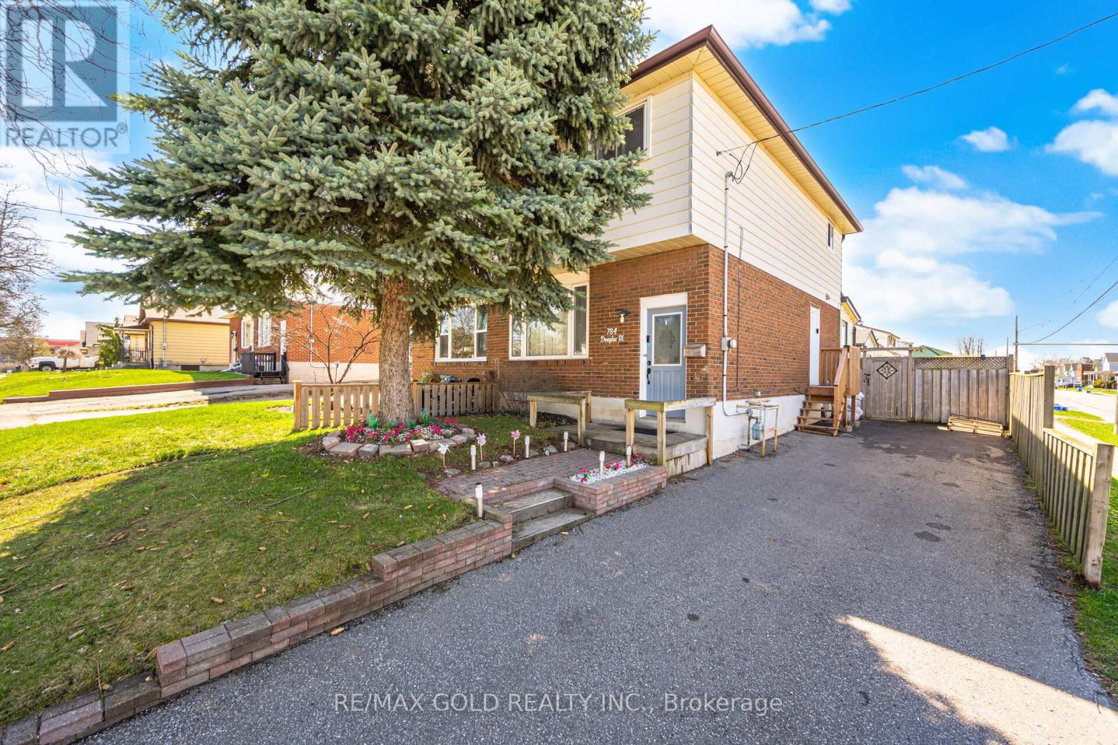 784 DOUGLAS STREET - 1