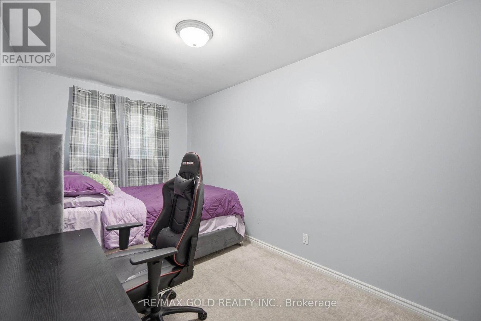 784 DOUGLAS STREET — photo 22