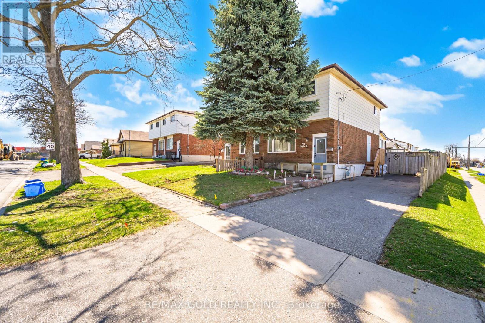 784 DOUGLAS STREET - photo 4