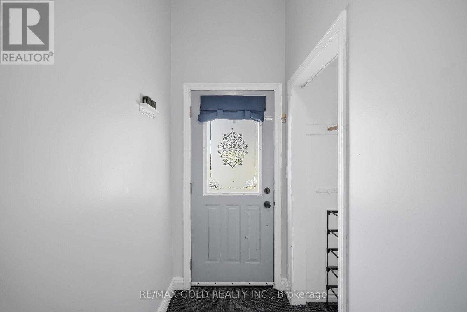 784 DOUGLAS STREET — photo 6