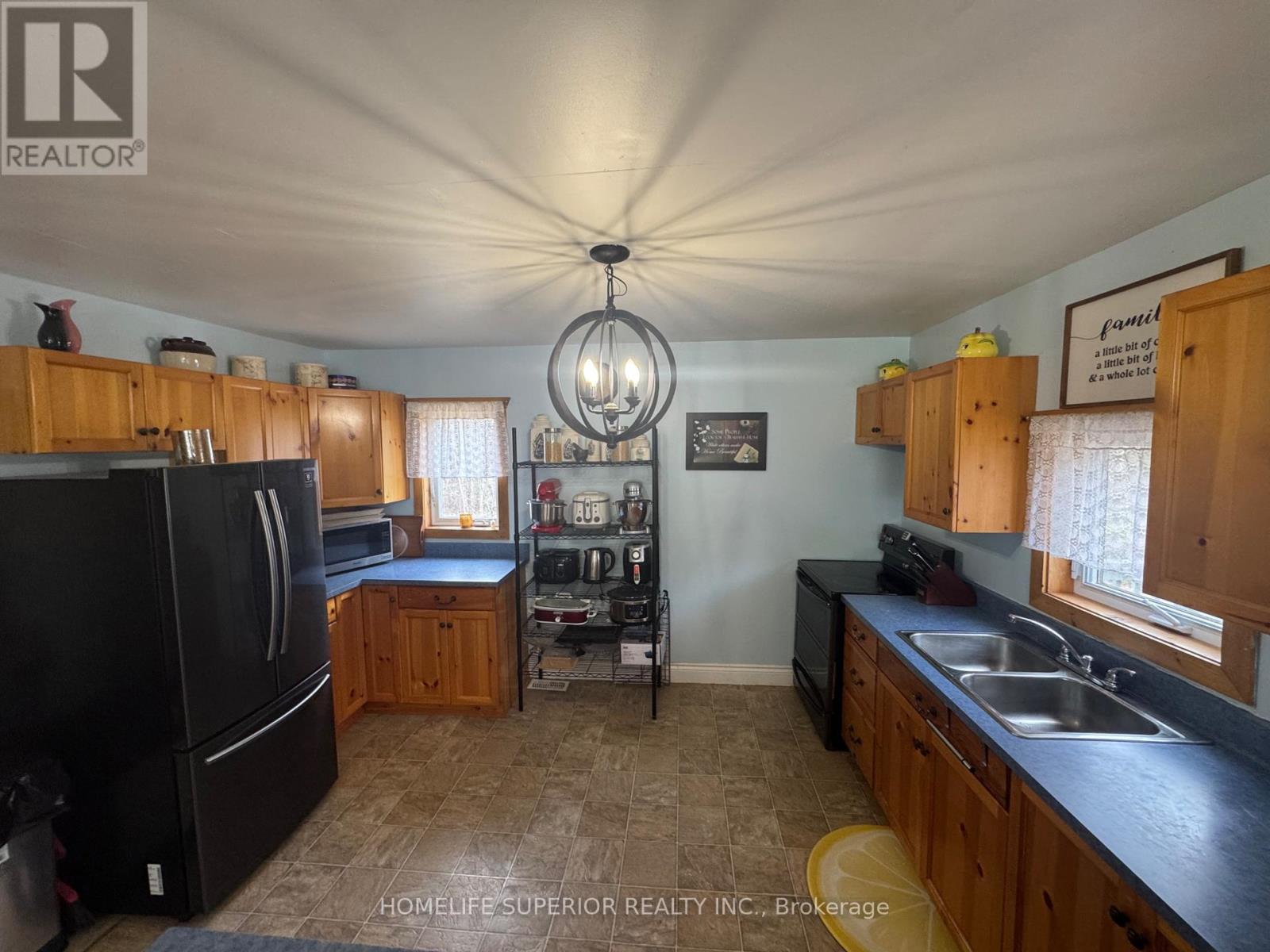 458 HASS ROAD - 6
