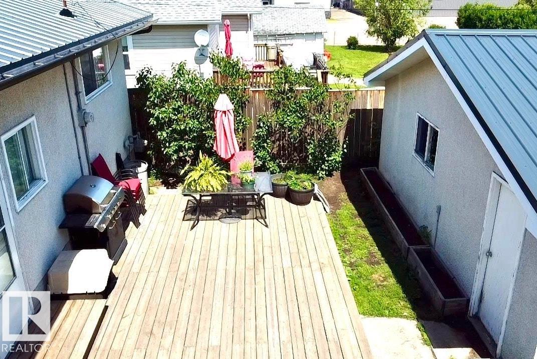 5025 54 ST - 23