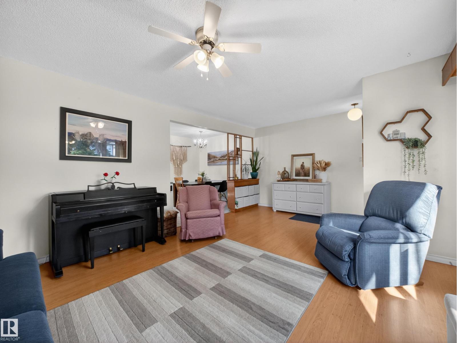 7214 78 AV NW - 12