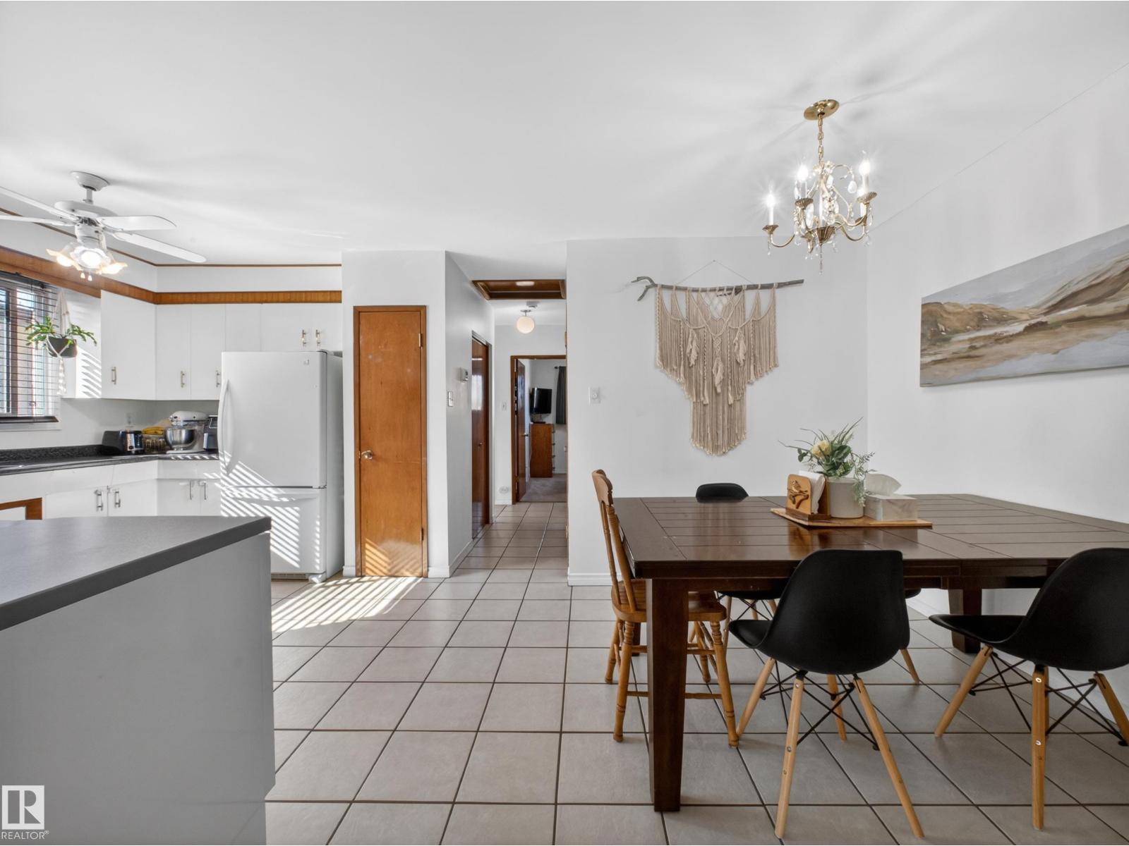 7214 78 AV NW - 17