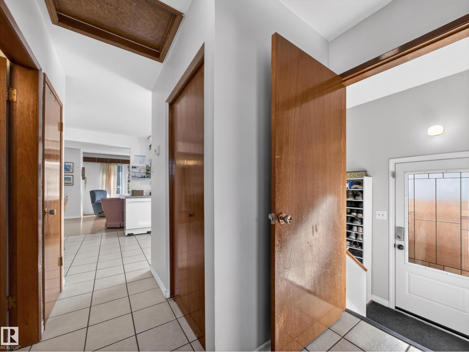 7214 78 AV NW - 30