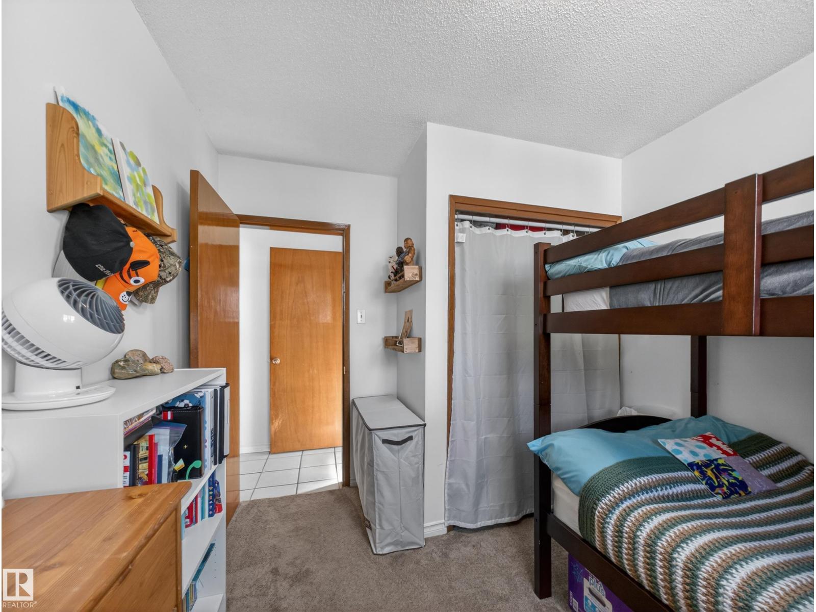 7214 78 AV NW - 33