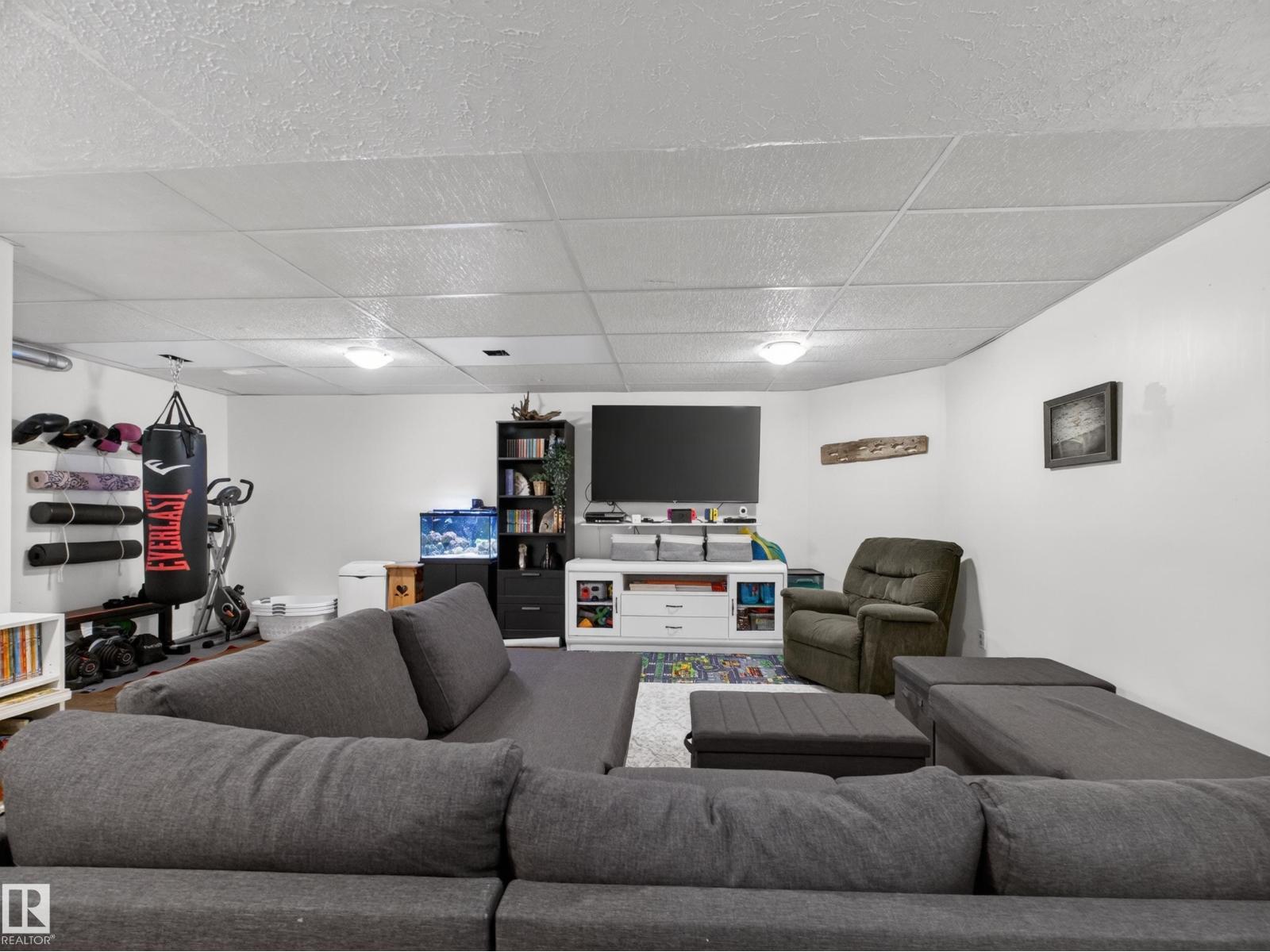 7214 78 AV NW - 39