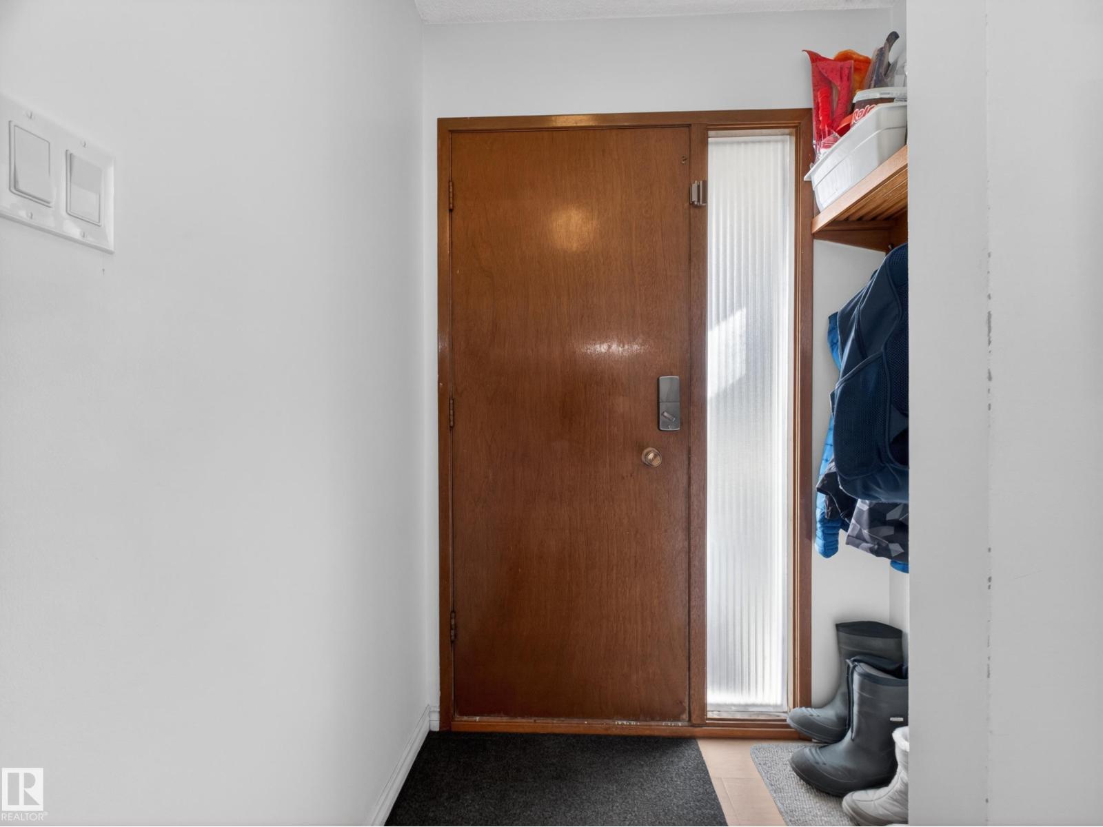 7214 78 AV NW - 4