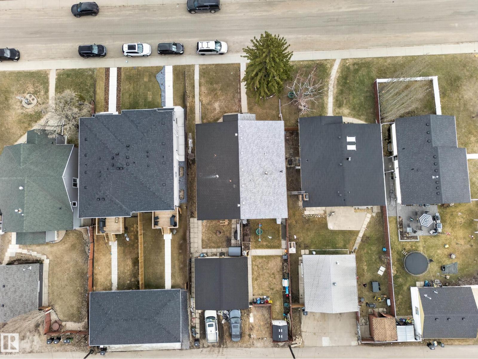 7214 78 AV NW - 50