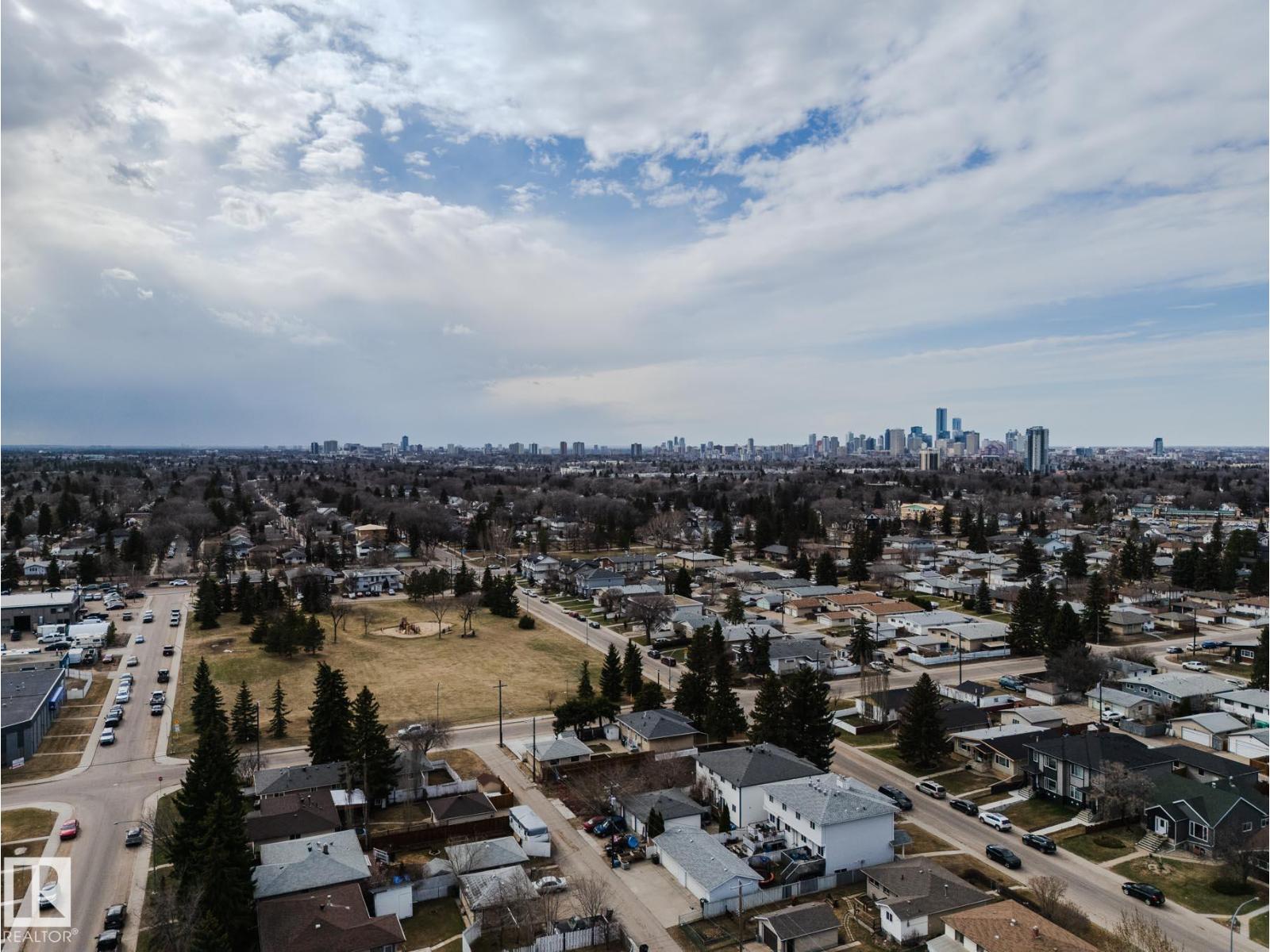 7214 78 AV NW - 56